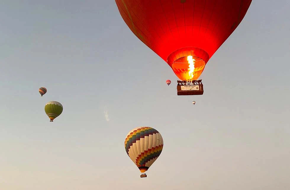 2 For 1 Hot Air Balloon Offer: 2 People Fly for the Price of 1 - Get 5% Cashback